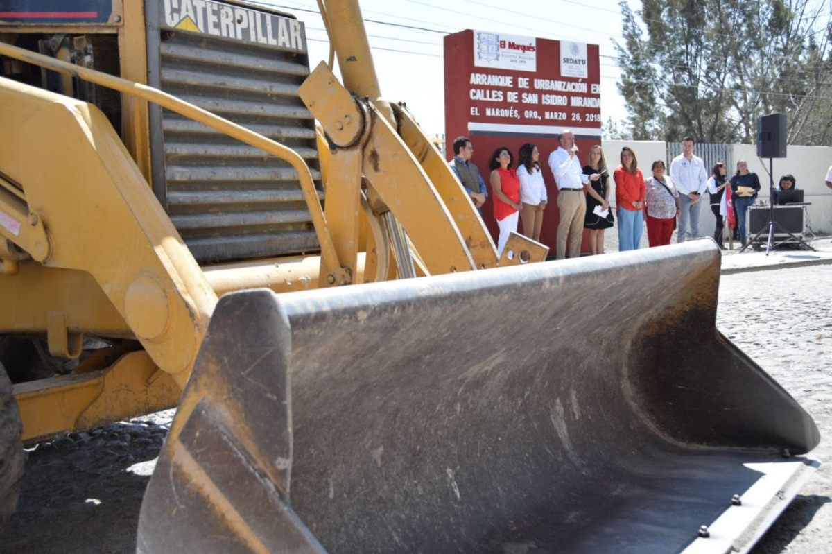 Arranca Mario Calzada obras de urbanización en San Isidro&nbsp;Miranda