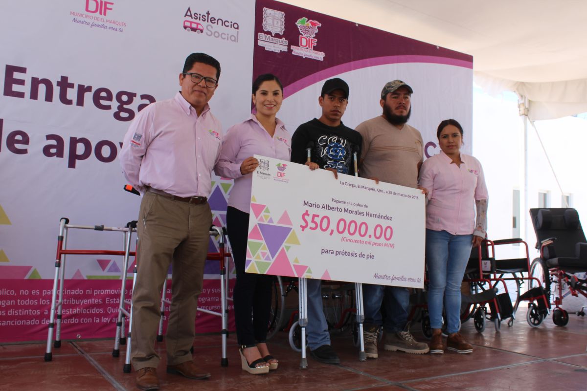 El SMDIF de El Marqués llevó a cabo entrega de&nbsp;apoyos